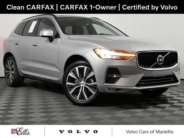 2022 Volvo XC60 Momentum FWD photo