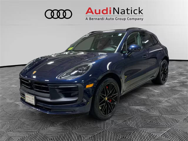 2022 Porsche Macan GTS AWD photo