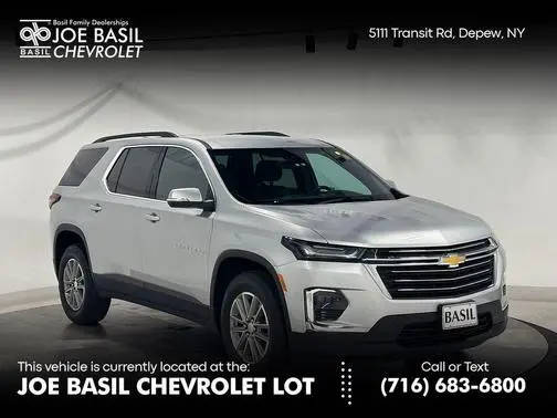 2022 Chevrolet Traverse LT Cloth FWD photo