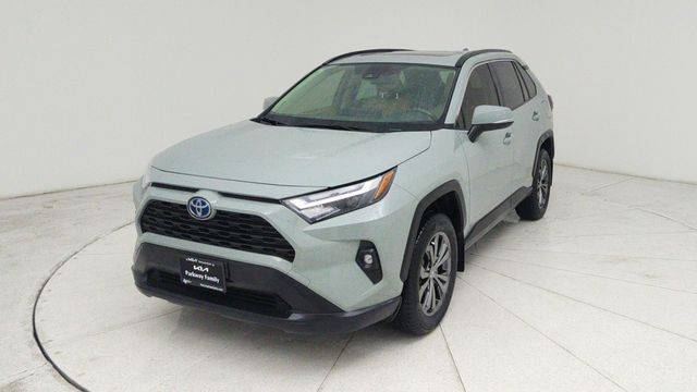 2022 Toyota RAV4 Hybrid XLE Premium AWD photo