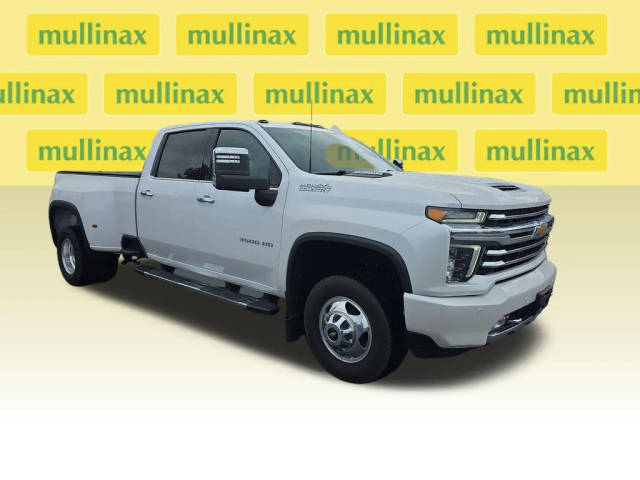 2022 Chevrolet Silverado 3500HD High Country 4WD photo