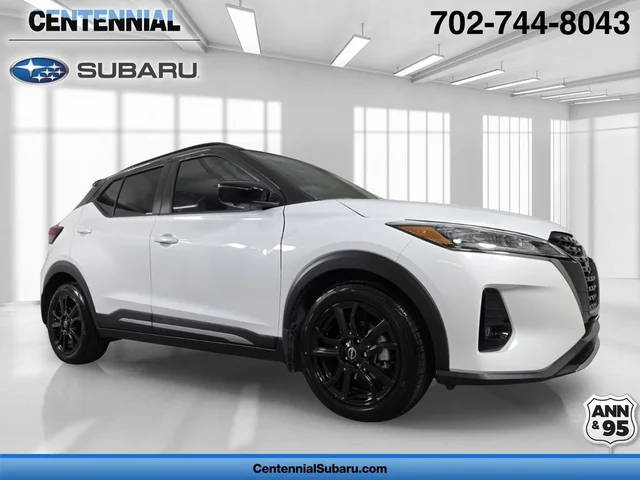 2022 Nissan Kicks SR FWD photo