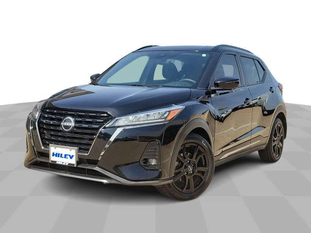 2022 Nissan Kicks SR FWD photo