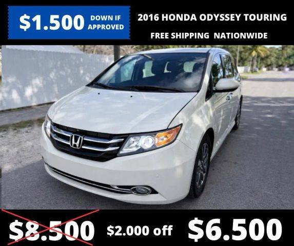 2016 Honda Odyssey Touring FWD photo