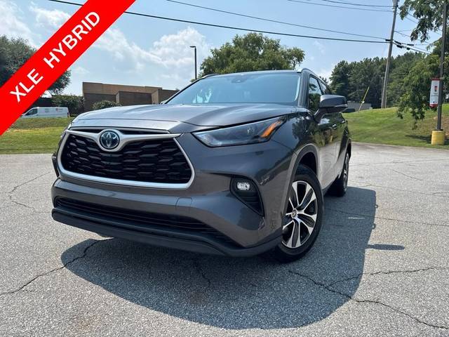 2022 Toyota Highlander Hybrid XLE FWD photo