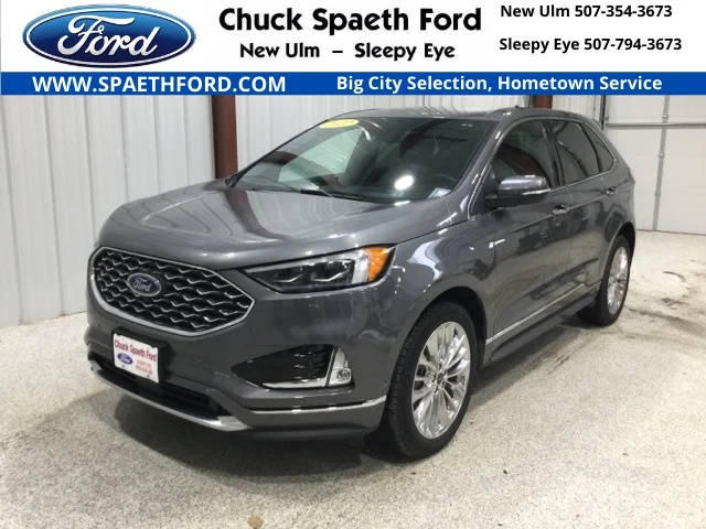 2022 Ford Edge Titanium AWD photo