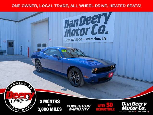 2022 Dodge Challenger SXT AWD photo