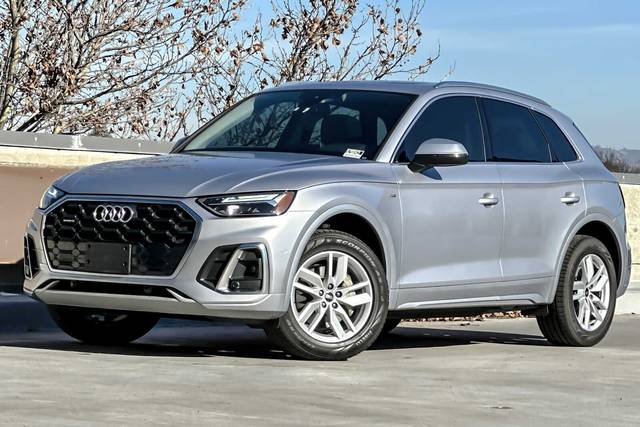 2022 Audi Q5 S line Premium AWD photo