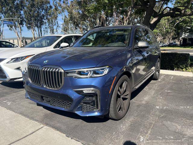 2022 BMW X7 M50i AWD photo