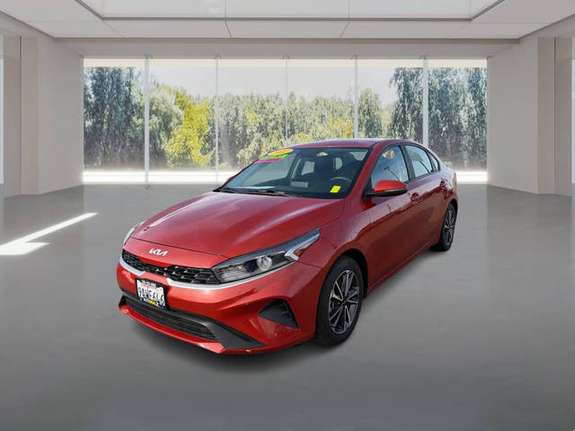 2022 Kia Forte LXS FWD photo