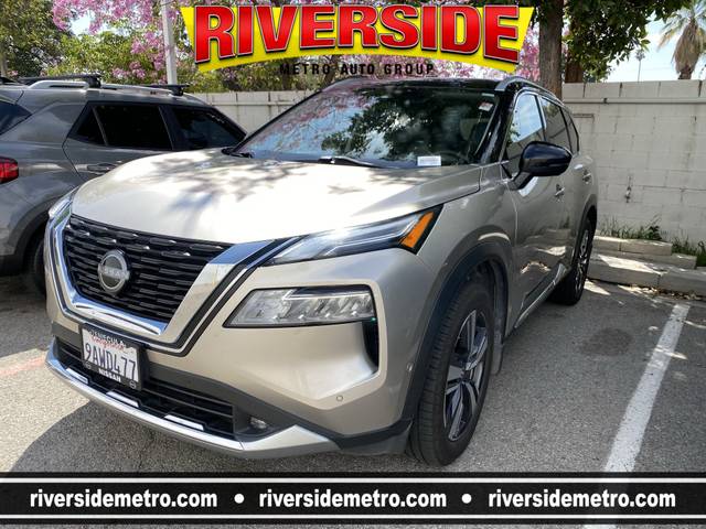 2022 Nissan Rogue Platinum FWD photo