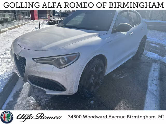 2022 Alfa Romeo Stelvio Veloce AWD photo