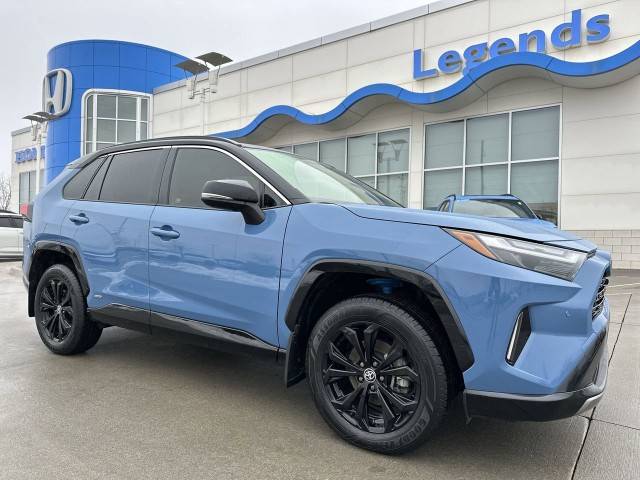 2022 Toyota RAV4 Hybrid XSE AWD photo