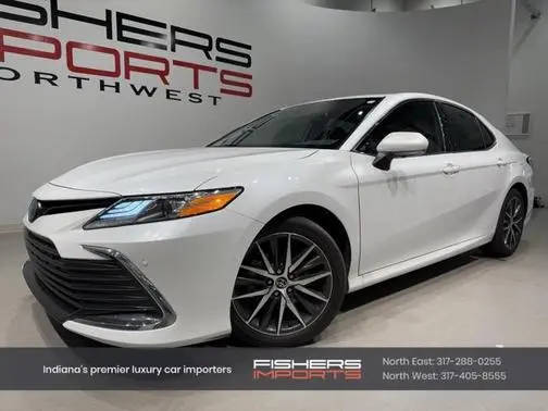 2022 Toyota Camry Hybrid XLE FWD photo