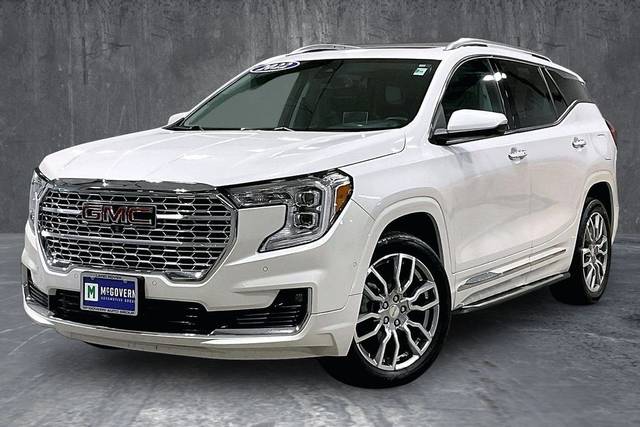 2022 GMC Terrain Denali AWD photo