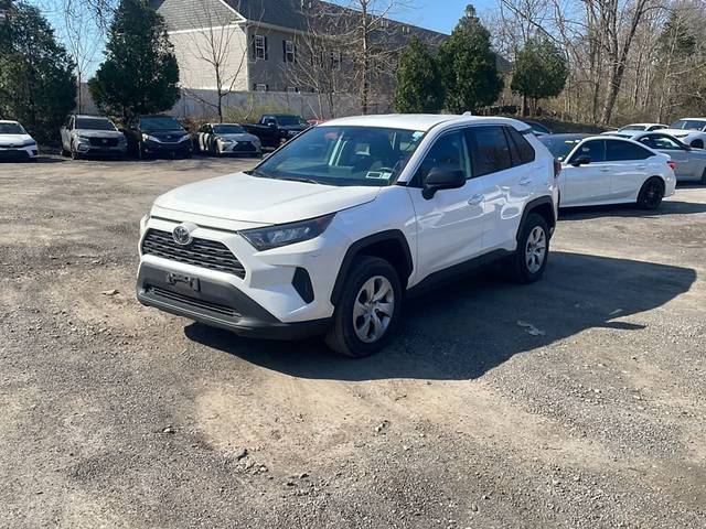 2022 Toyota RAV4 LE AWD photo