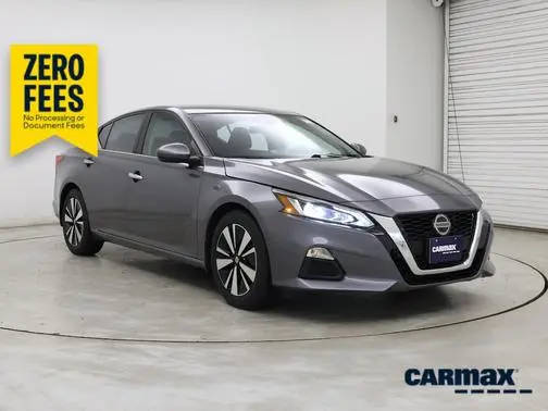 2022 Nissan Altima 2.5 SV FWD photo