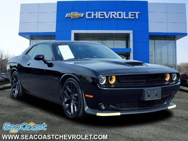 2022 Dodge Challenger R/T RWD photo