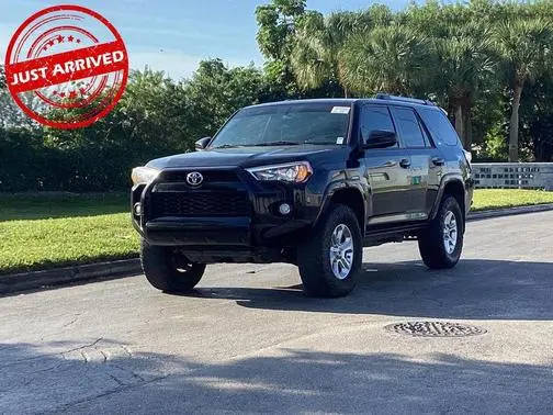 2019 Toyota 4Runner SR5 RWD photo