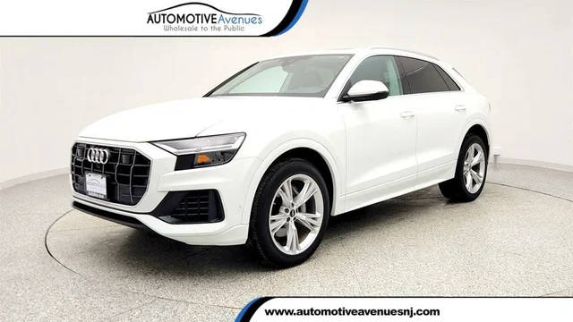 2022 Audi Q8 Premium Plus AWD photo