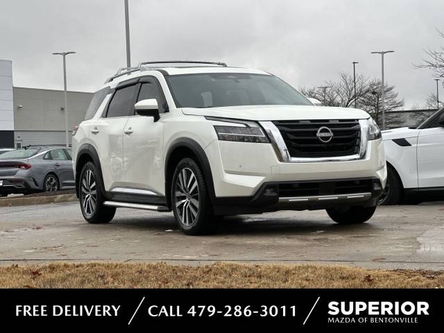 2022 Nissan Pathfinder Platinum 4WD photo