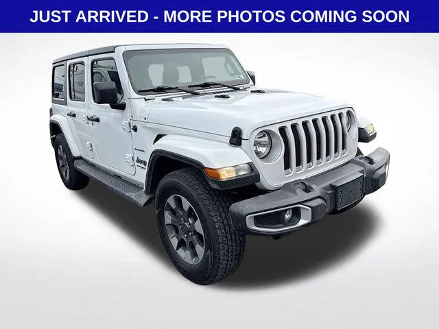 2022 Jeep Wrangler Unlimited Unlimited Sahara 4WD photo