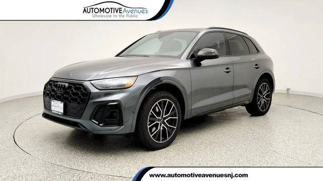 2022 Audi SQ5 Prestige AWD photo