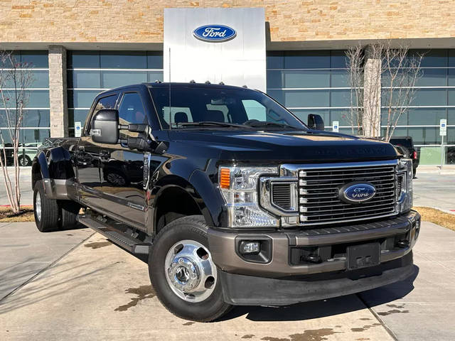 2022 Ford F-350 Super Duty King Ranch 4WD photo