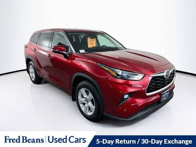 2022 Toyota Highlander LE AWD photo
