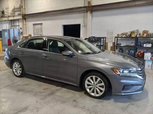 2020 Volkswagen Passat 2.0T SE FWD photo