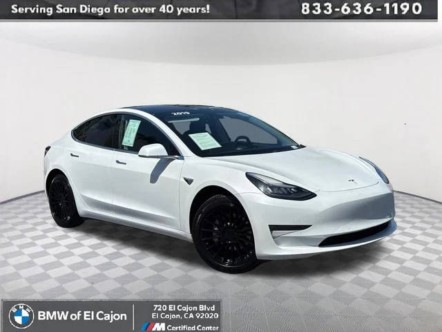 2019 Tesla Model 3 Standard Range RWD photo