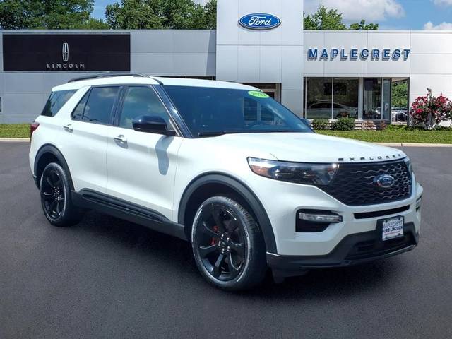 2022 Ford Explorer ST 4WD photo