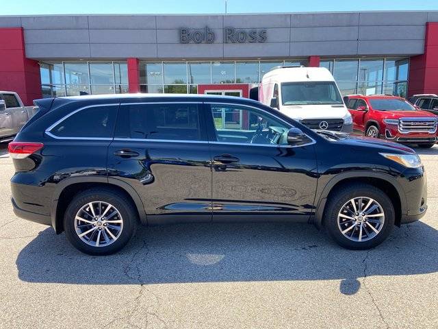 2019 Toyota Highlander XLE AWD photo
