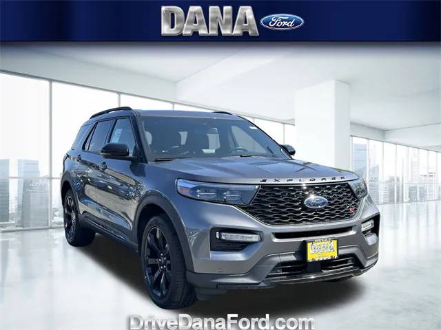 2022 Ford Explorer ST 4WD photo