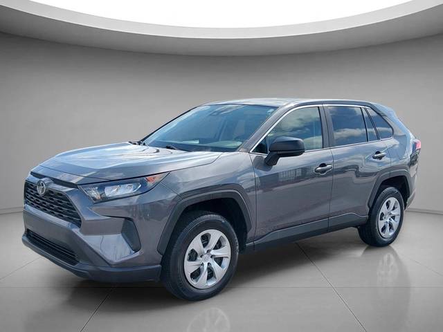 2022 Toyota RAV4 LE FWD photo