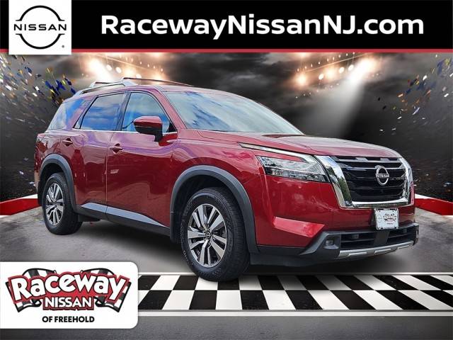 2022 Nissan Pathfinder SL 4WD photo