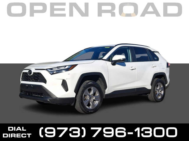 2022 Toyota RAV4 XLE AWD photo