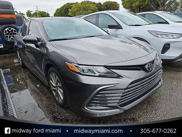 2022 Toyota Camry LE FWD photo