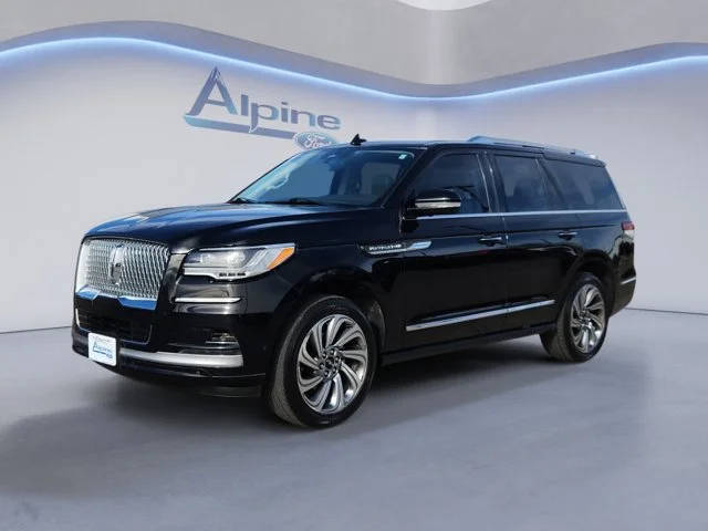 2022 Lincoln Navigator Standard 4WD photo
