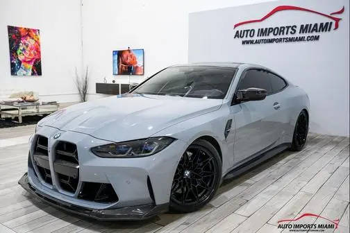 2022 BMW M4  RWD photo