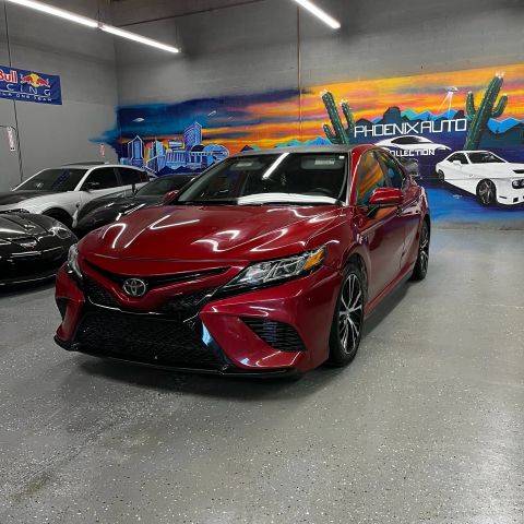 2020 Toyota Camry SE FWD photo