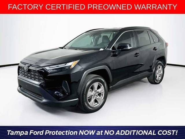 2022 Toyota RAV4 XLE FWD photo