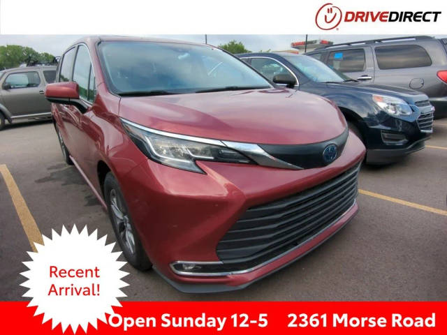 2022 Toyota Sienna XLE AWD photo