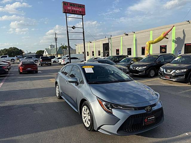 2022 Toyota Corolla LE FWD photo