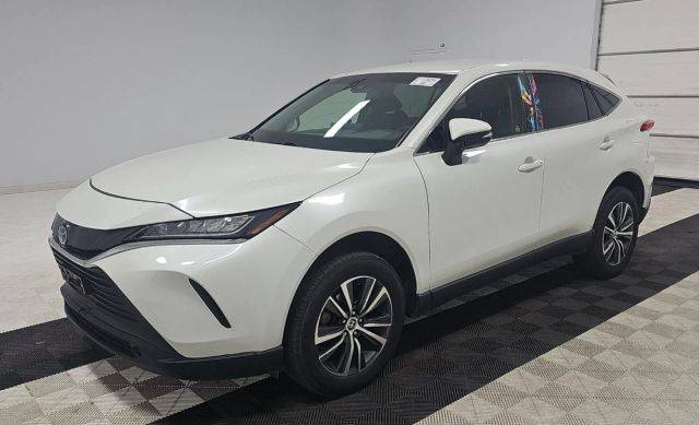 2022 Toyota Venza LE AWD photo