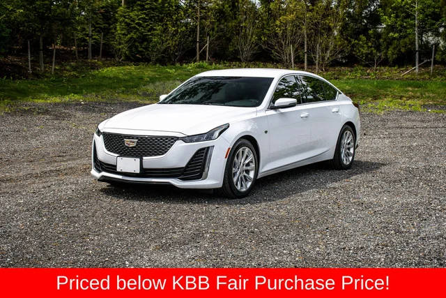 2022 Cadillac CT5 Luxury RWD photo