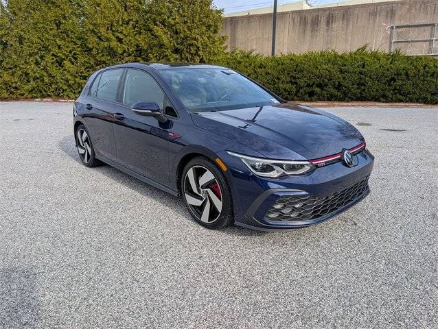 2022 Volkswagen Golf GTI SE FWD photo