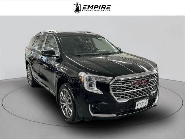 2022 GMC Terrain Denali AWD photo