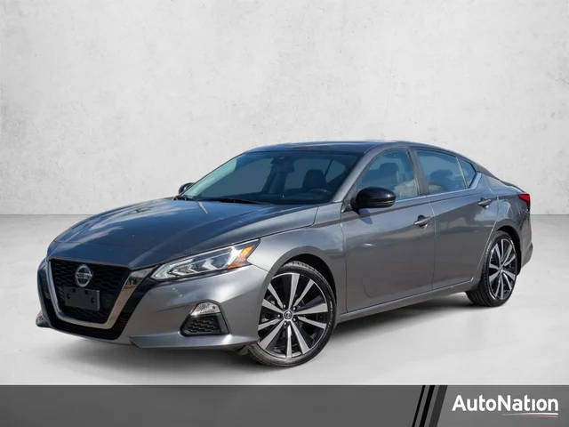 2022 Nissan Altima 2.0 SR FWD photo