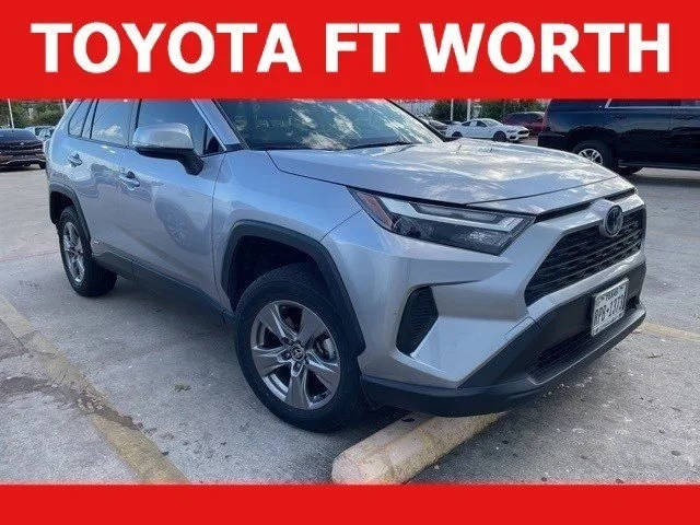 2022 Toyota RAV4 Hybrid XLE AWD photo